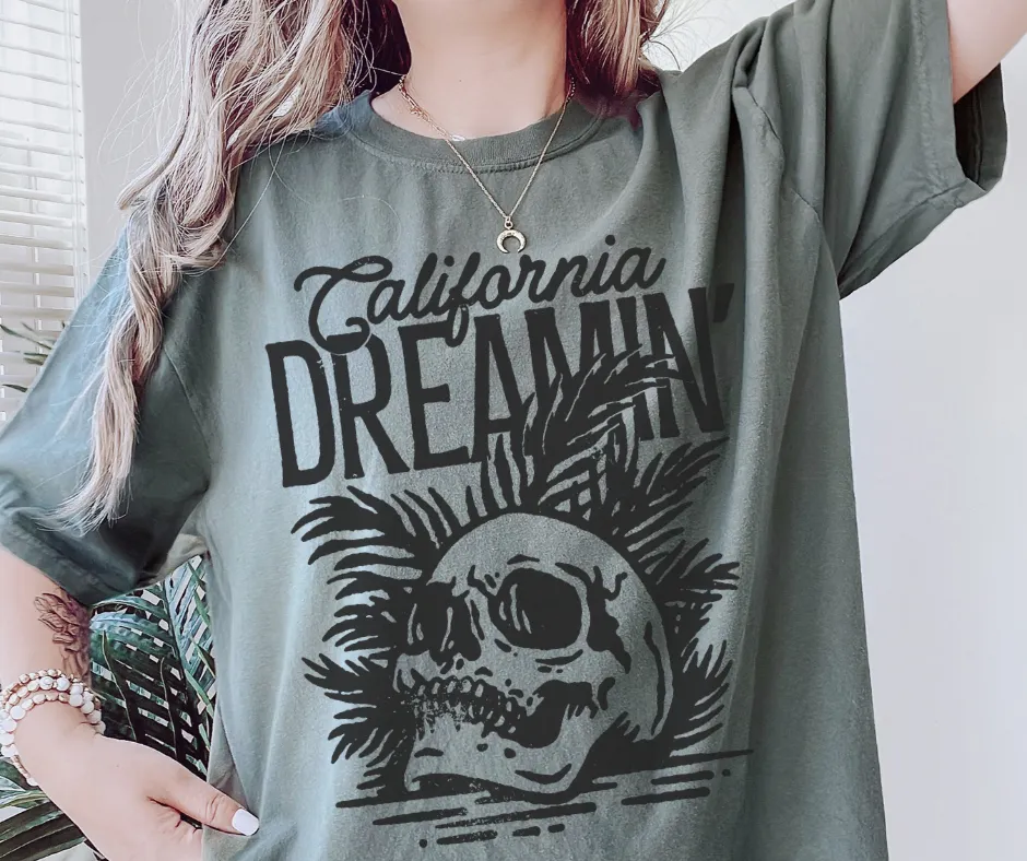 California Dreamin' Desert Skull | Comfort Colors Tee