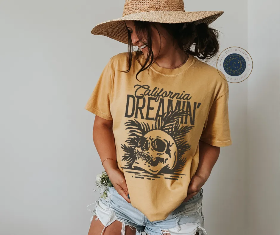 California Dreamin' Desert Skull | Comfort Colors Tee