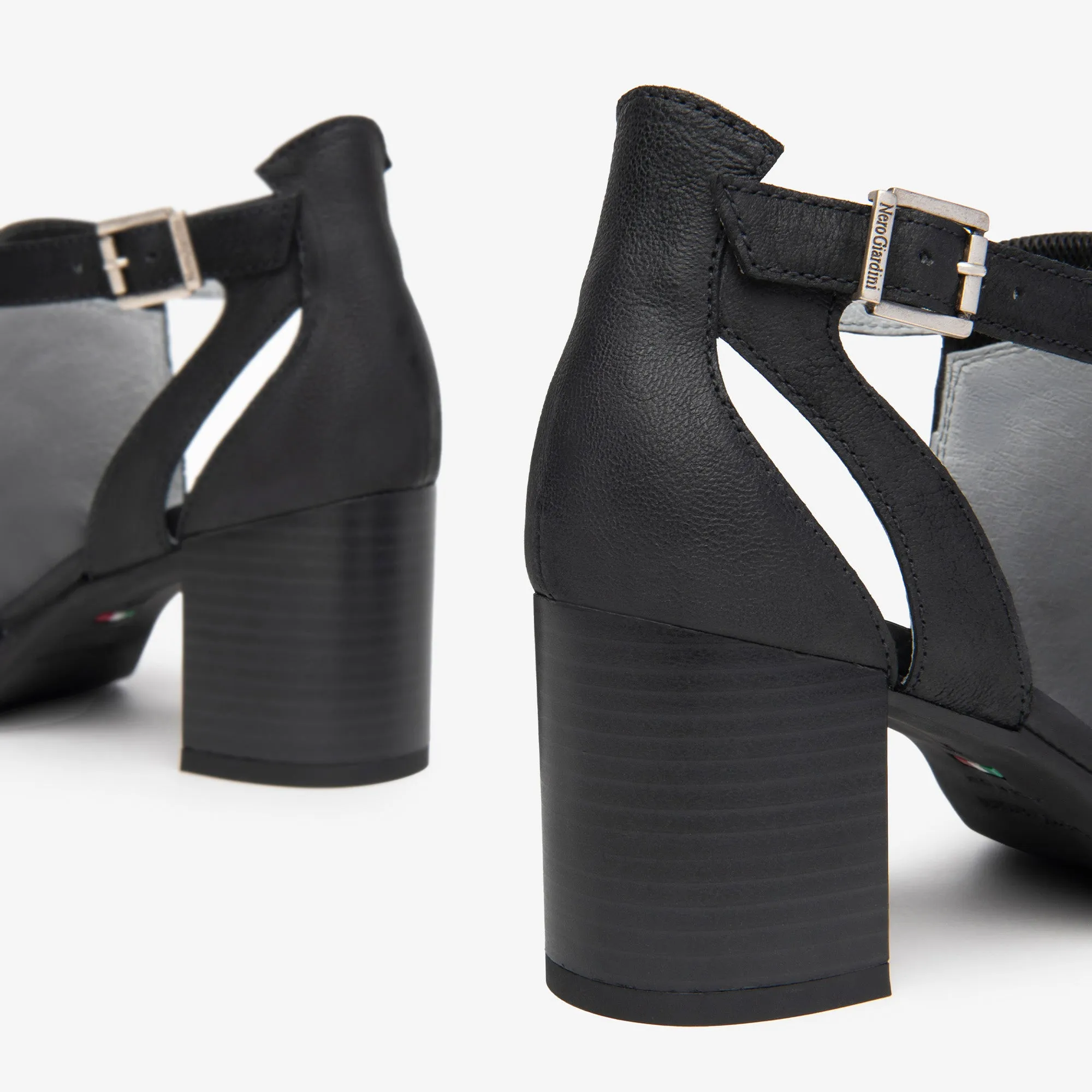 NeroGiardini E409760D10-Sandal