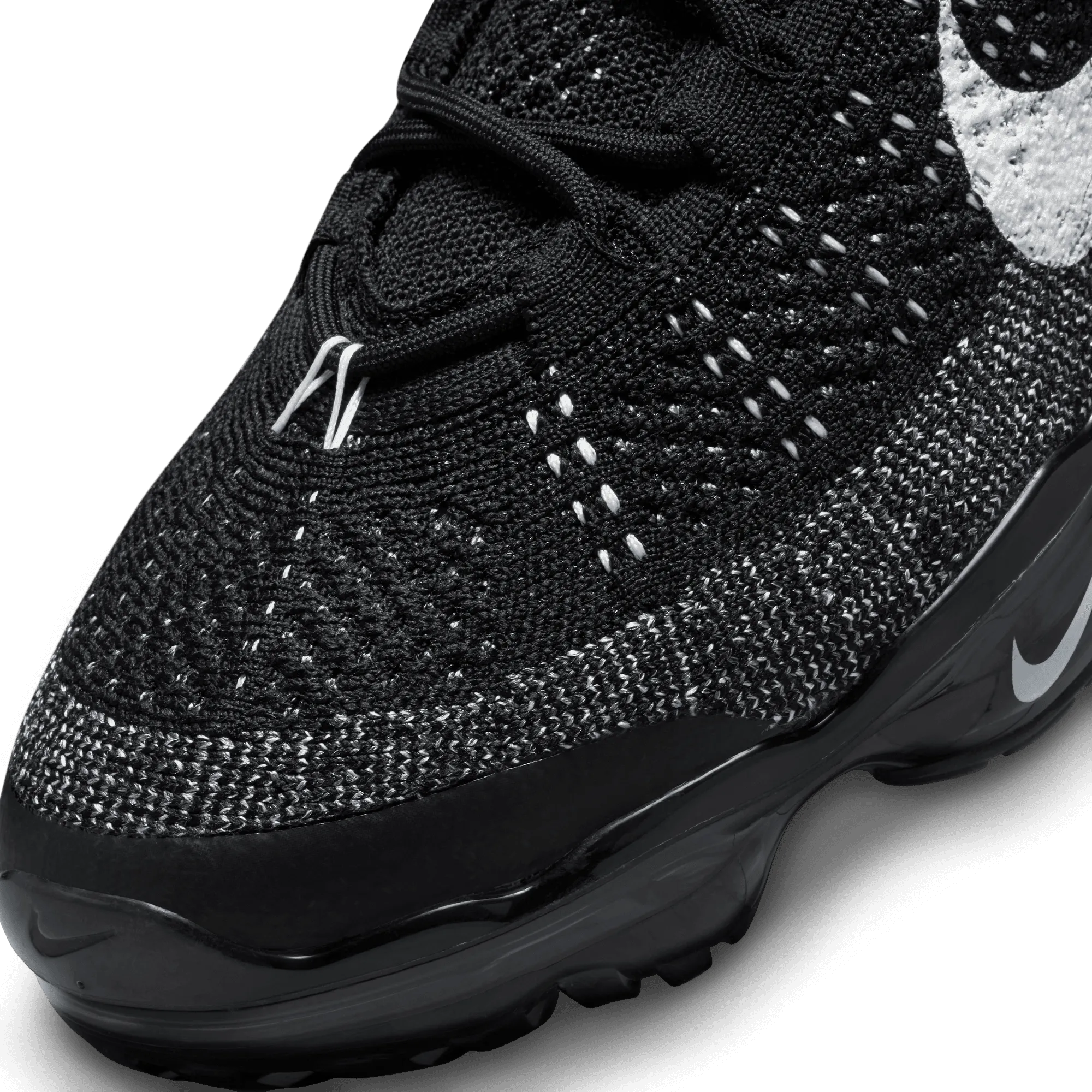 Nike - Men - Air Vapormax Flyknit - Black/White