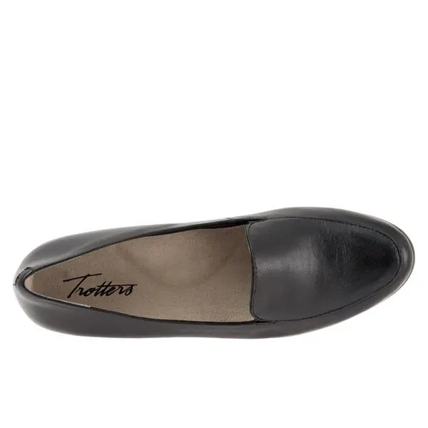 Trotters Women's Monarch Loafers Black