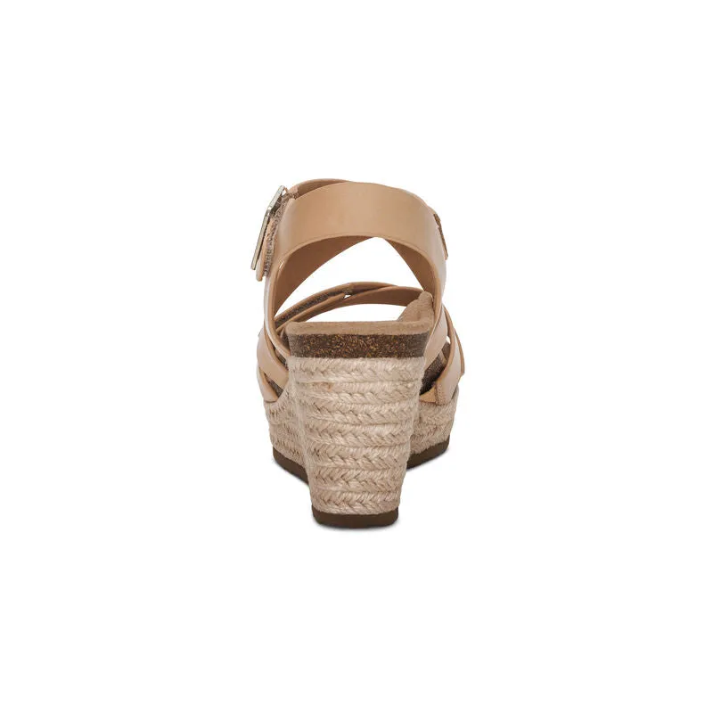 Women's Aetrex Anna EW788W Color: Sand